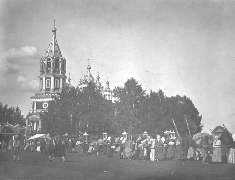 Село Богородское (ныне Инорс): крестный ход у Казанско-Богородского храма, 1900–1910-е годы